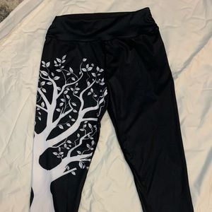 Set of 2 leggings! Never worn